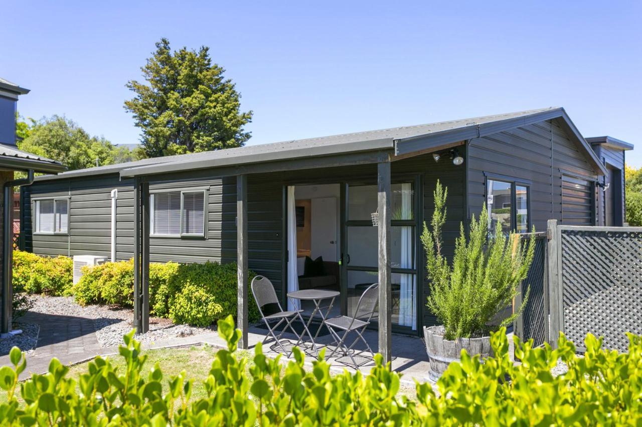 You Little Beauty - Wharewaka Beach Magic Lac Lac Taupo Extérieur photo