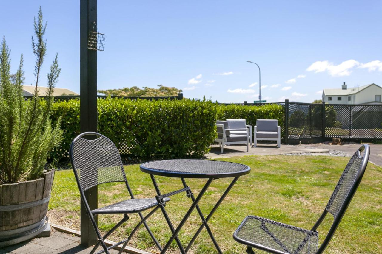 You Little Beauty - Wharewaka Beach Magic Lac Lac Taupo Extérieur photo