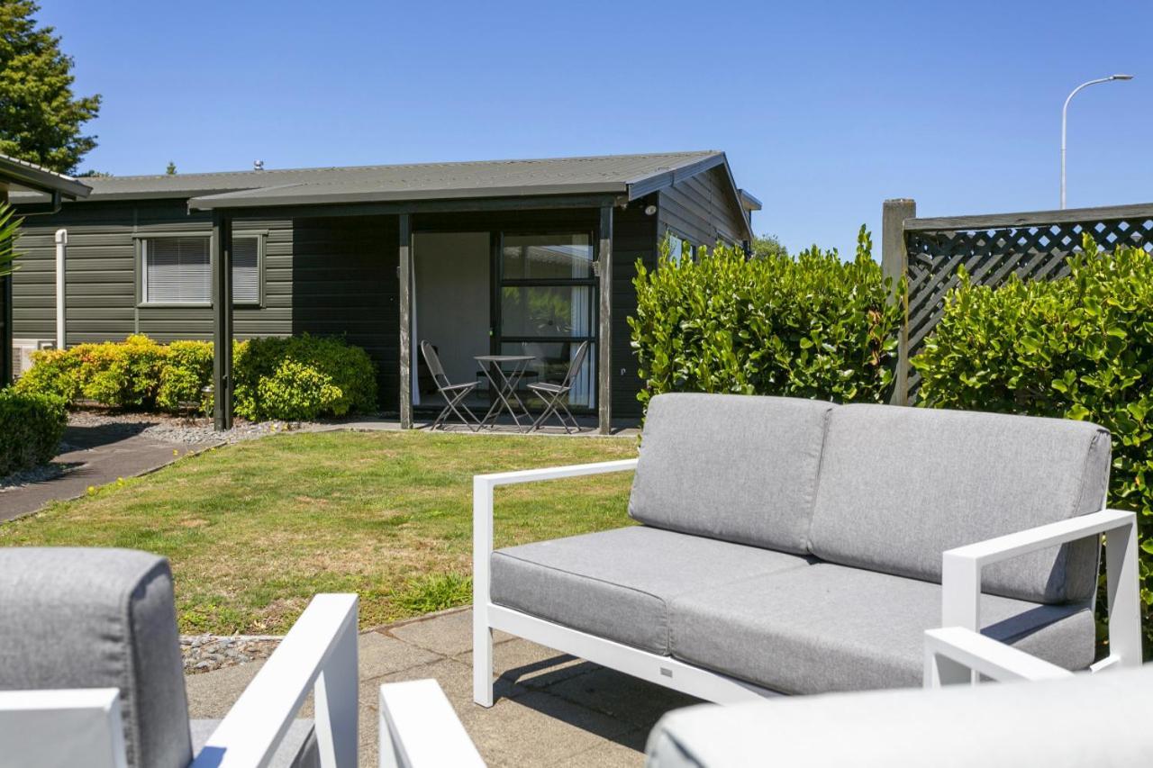 You Little Beauty - Wharewaka Beach Magic Lac Lac Taupo Extérieur photo